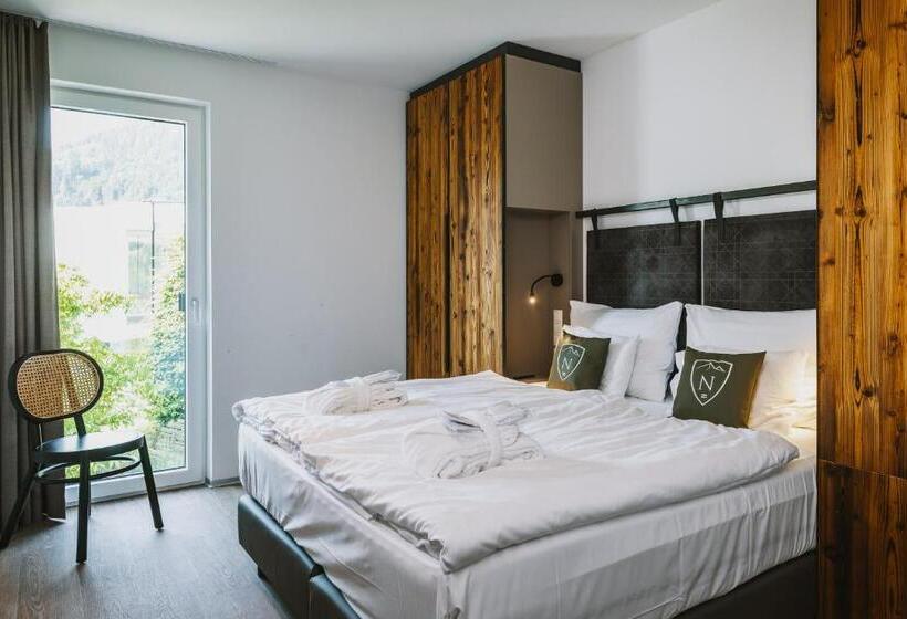 豪华两卧套房, Nikolaus By Avenida Panoramic Wellness Suites