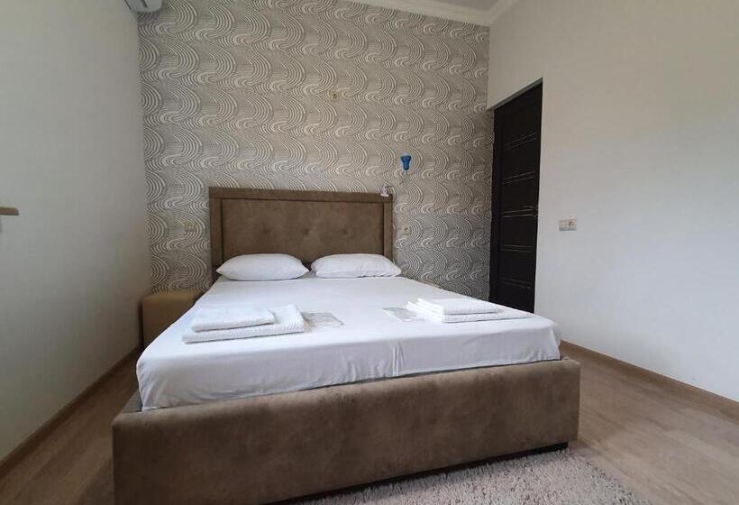 اتاق لوکس خانوادگی, Siran Guest House