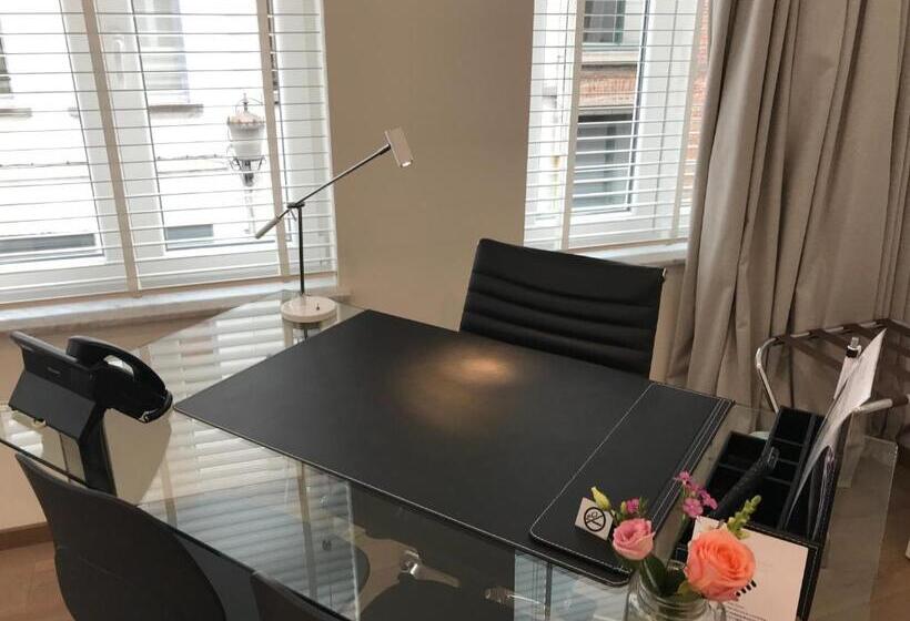 غرفة قياسية, Antwerp Business Suites