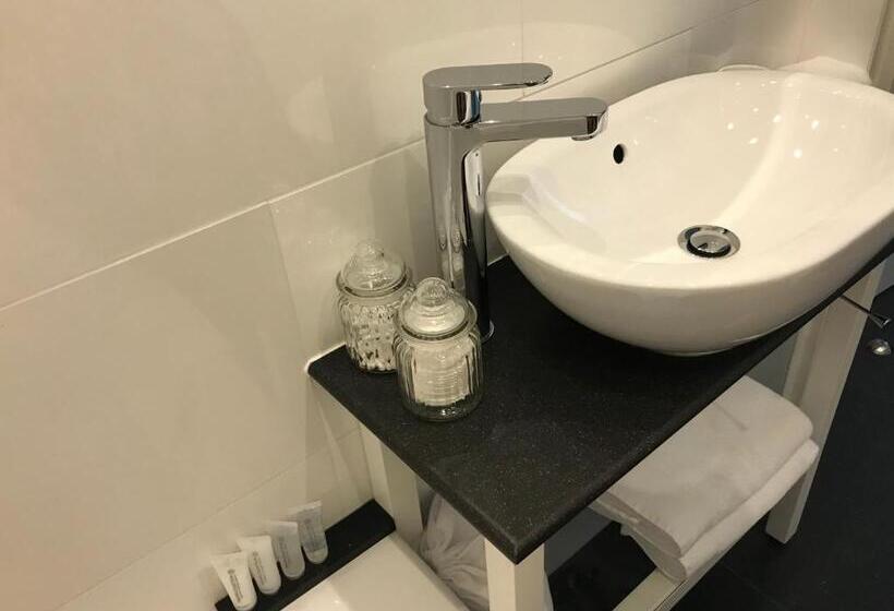 غرفة أساسية, Antwerp Business Suites