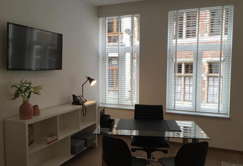 غرفة قياسية, Antwerp Business Suites