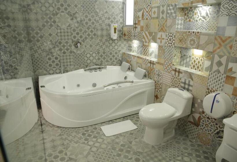 חדר דלוקס עם מיטת קינג, Habana Real