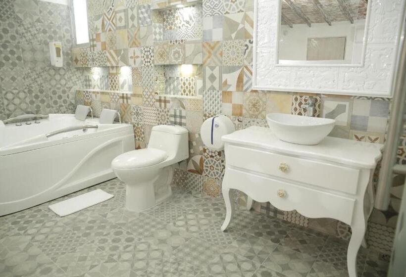 חדר דלוקס עם מיטת קינג, Habana Real