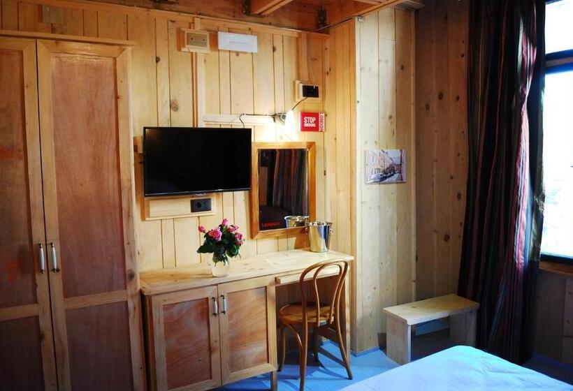 اتاق استاندارد, London