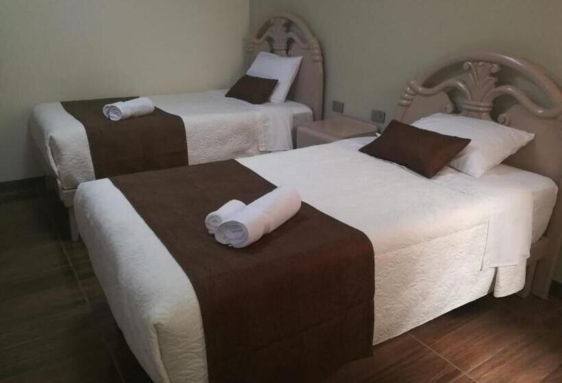 スタンダードルーム, Mística Boutique