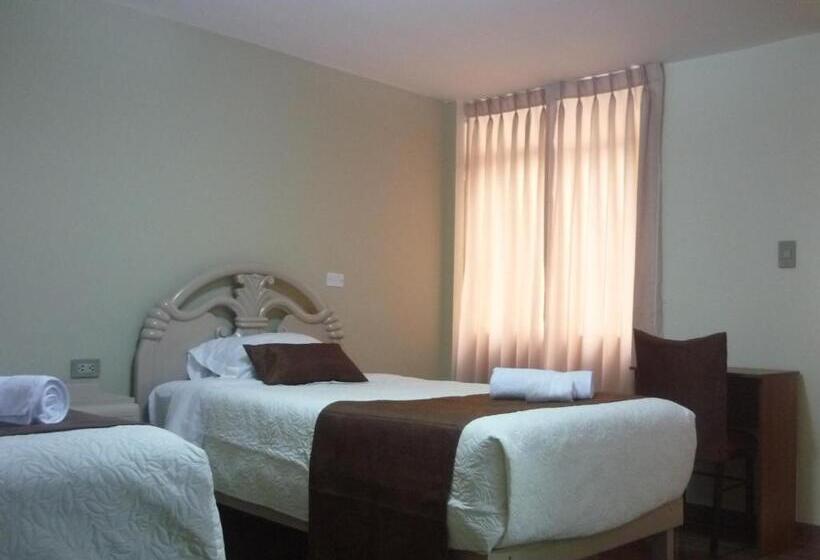 スタンダードルーム, Mística Boutique