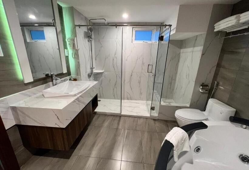 استودیوی استاندارد, Nam Hy 1