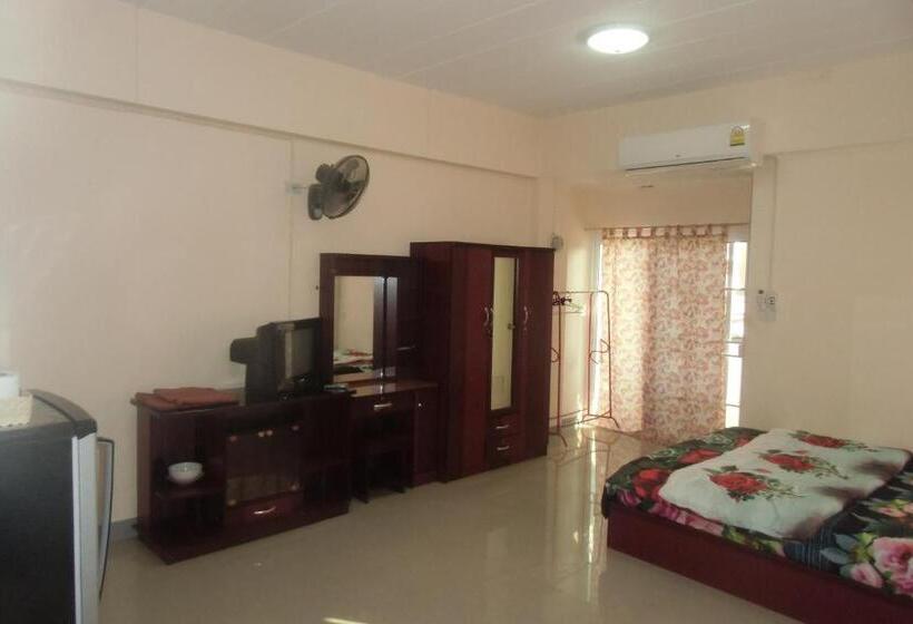 اتاق لوکس, Chanaporn Place