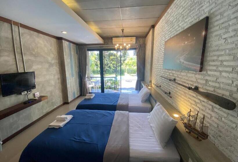 חדר סטנדרט נוף לבריכה, Windy Seaview Resort