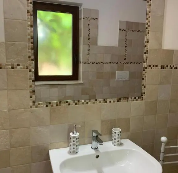 Quarto superior vista jardim, Barsentello