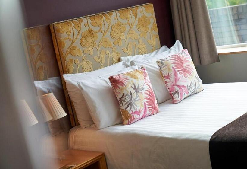 Классический Номер, Antoinette Hotel Wimbledon
