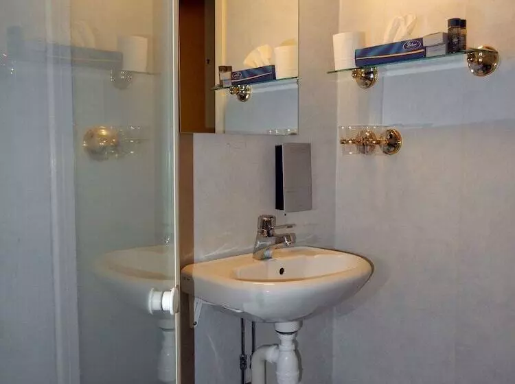 Standard Yhden Hengen Huone, Grand Hotell Bollnäs