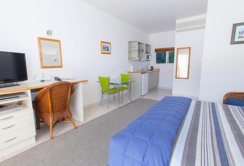 اتاق سوپریور با تخت بزرگ, Admirals View Lodge