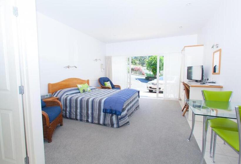 اتاق سوپریور با تخت بزرگ, Admirals View Lodge