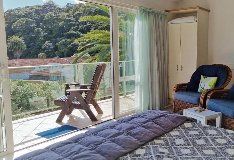 استودیوی استاندارد با چشمانداز دریا, Admirals View Lodge