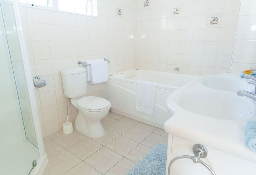 استودیوی استاندارد با چشمانداز دریا, Admirals View Lodge