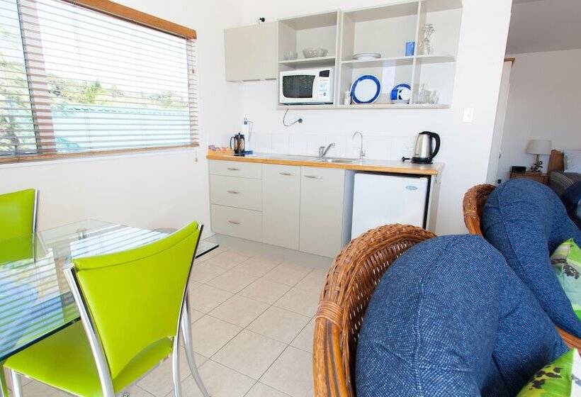 استودیوی استاندارد با چشمانداز دریا, Admirals View Lodge