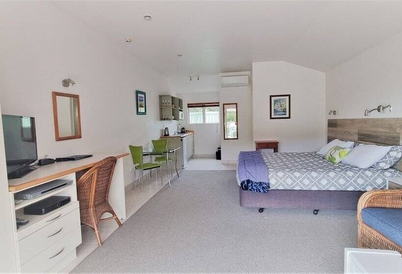 استودیو استاندارد با بالکن, Admirals View Lodge