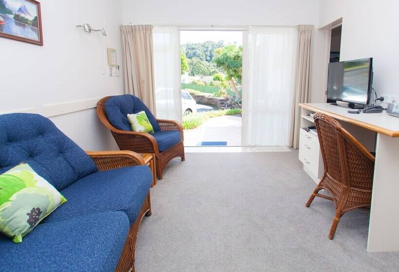 آپارتمان 2 خوابه, Admirals View Lodge