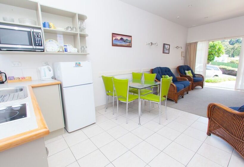 آپارتمان 2 خوابه, Admirals View Lodge