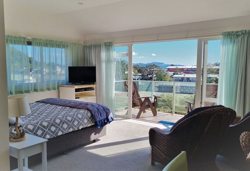 استودیوی استاندارد با چشمانداز دریا, Admirals View Lodge