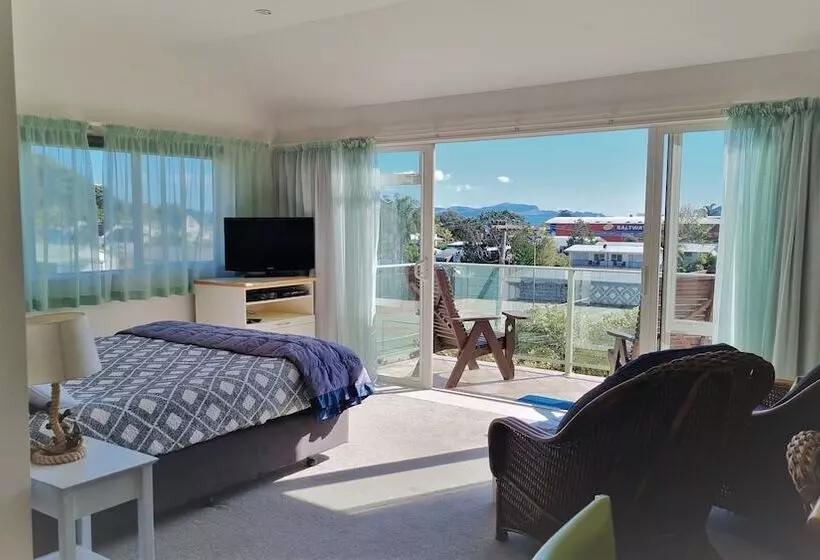 海の見えるスタンダードスタジオ, Asure Admirals View Motel