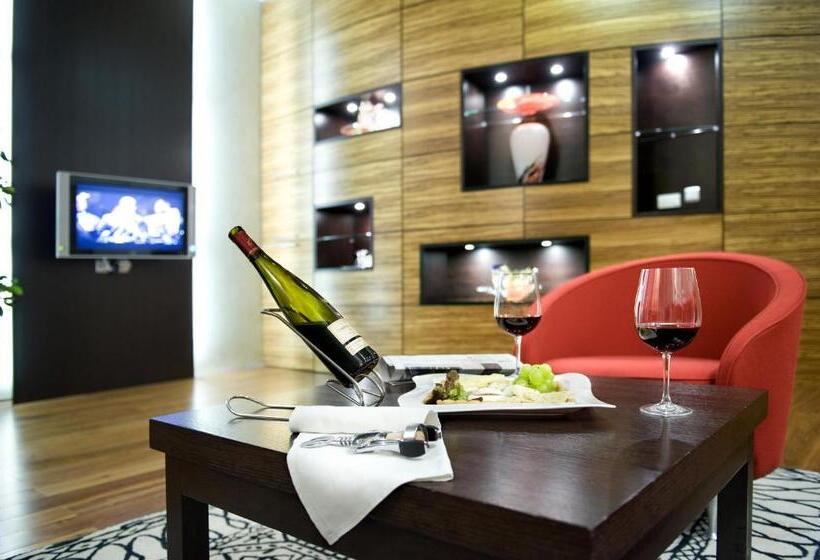 سوییت لوکس, Boutique Hotel Dubná Skala