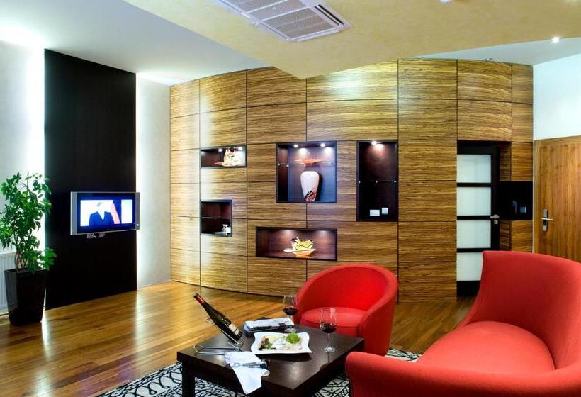 سوییت لوکس, Boutique Hotel Dubná Skala