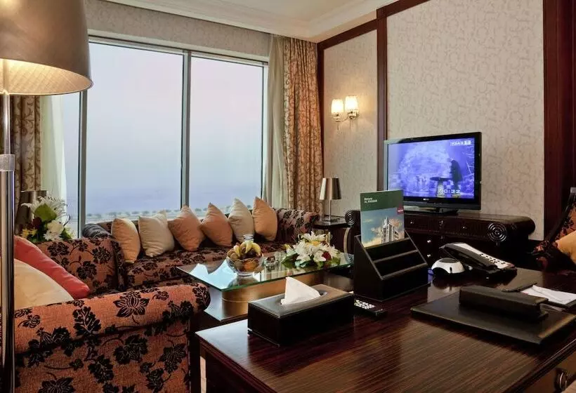 サイドシービュージュニアスイート, Mercure Corniche Al Khobar