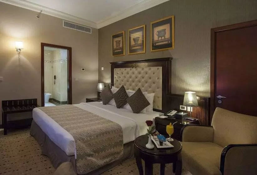 サイドシービュージュニアスイート, Mercure Corniche Al Khobar