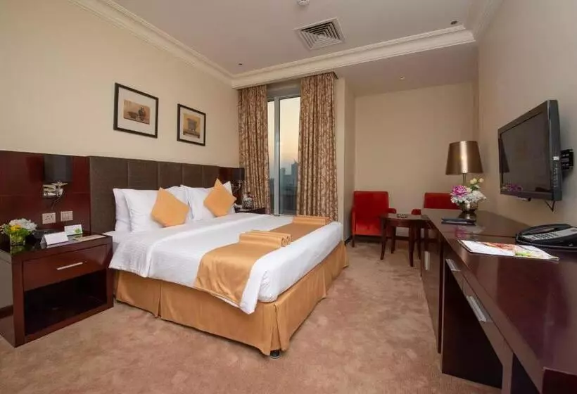 クイーンサイズベッドのスタンダードルーム, Mercure Corniche Al Khobar
