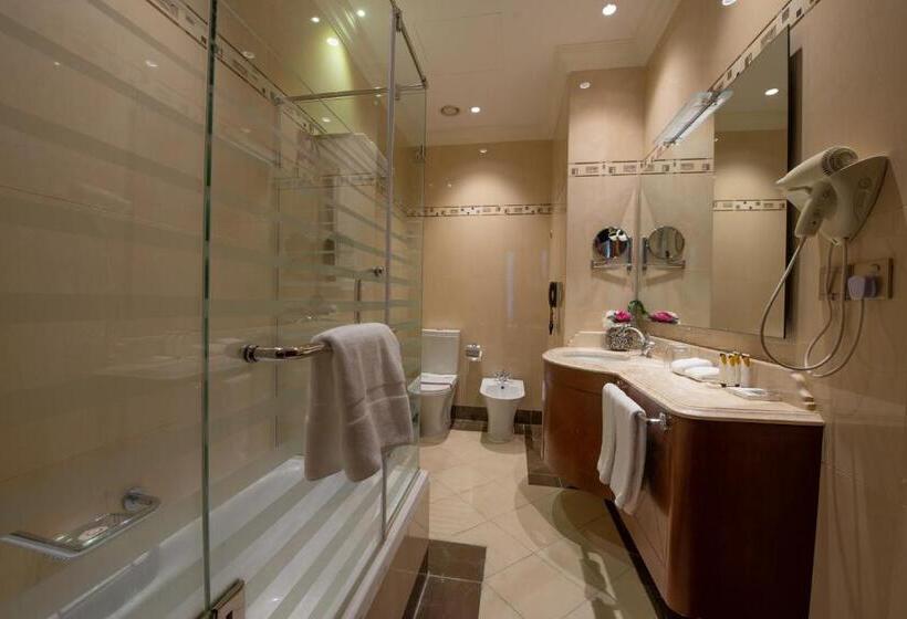 اتاق سوپریور, Mercure Corniche Al Khobar