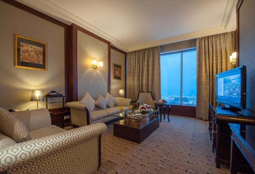 سوئیت اجرایی با چشمانداز دریا, Mercure Corniche Al Khobar