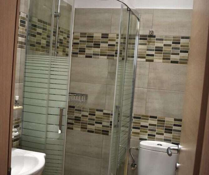 수피리어 룸, Minoa