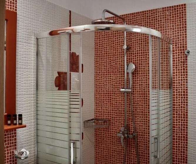 수피리어 룸, Minoa