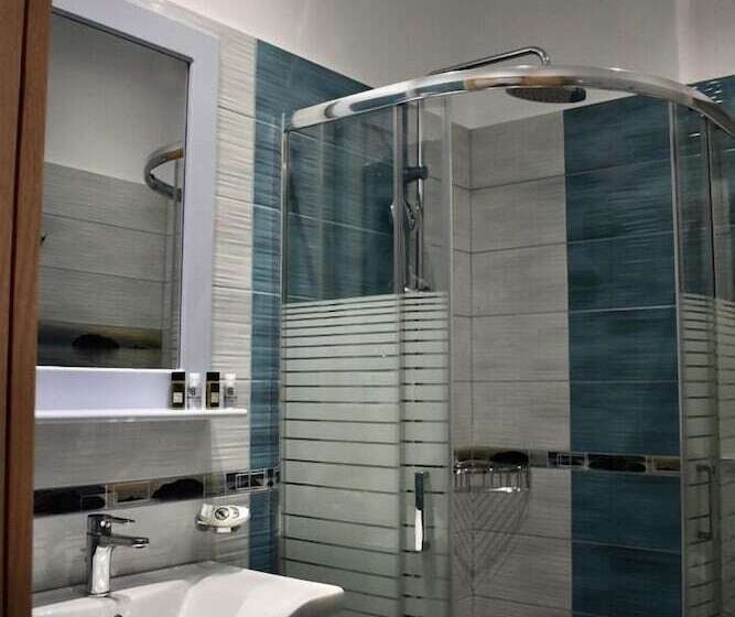 수피리어 트리플 룸, Minoa