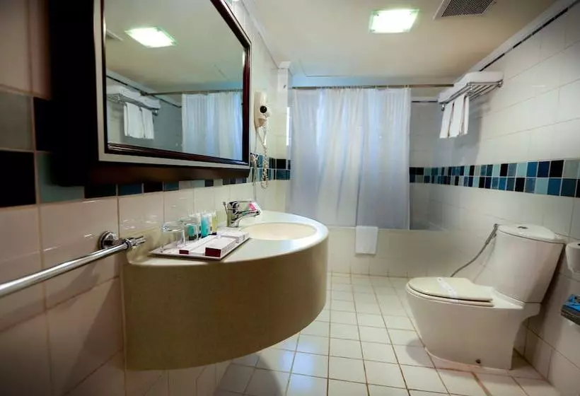 سوییت جونیور, Eastyard Dammam Hotel Formerly Ramada By Wyndham Dammam