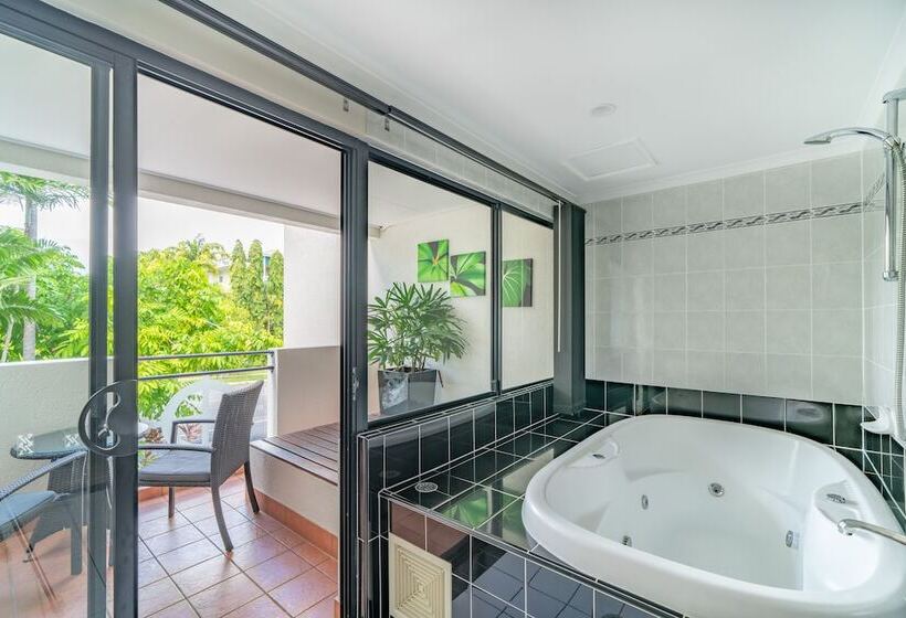 إستوديو قياسى, Regal Port Douglas