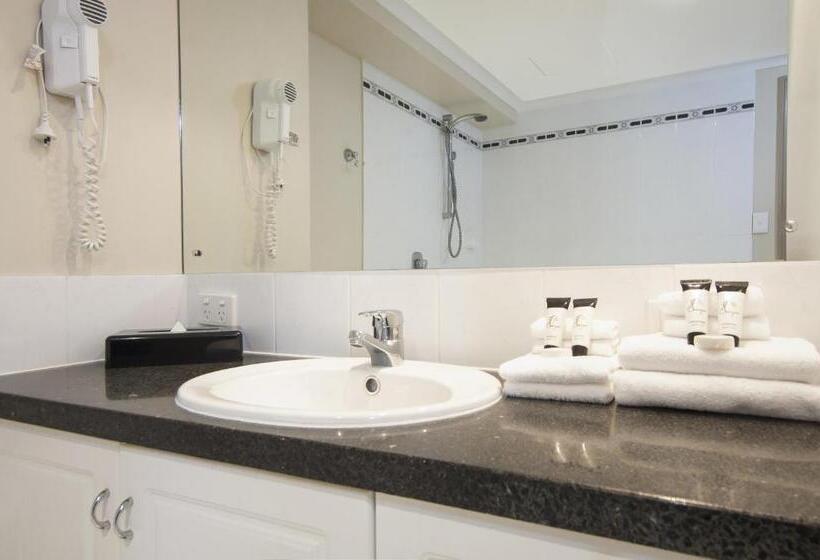 إستوديو قياسى, Regal Port Douglas