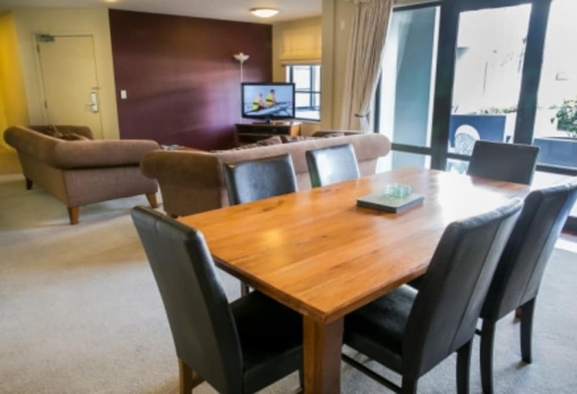 آپارتمان 3 خوابه, The Glebe Apartments