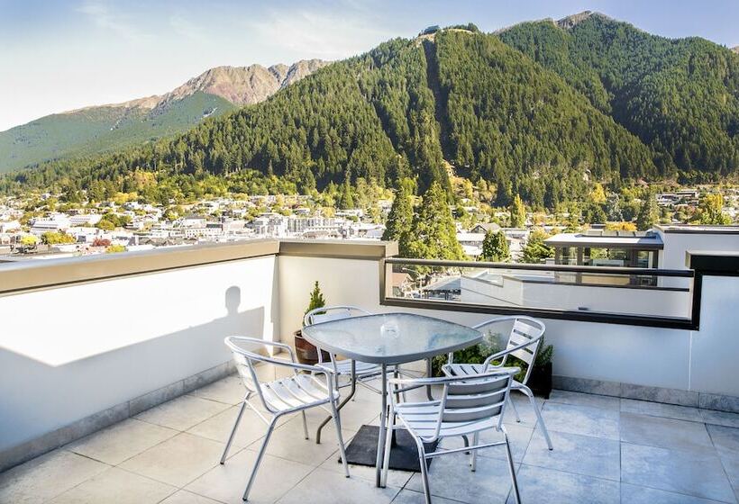 , The Glebe Apartments