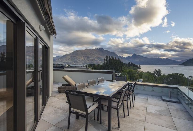 1 Bedroom Penthouse Apartment, The Glebe Apartments