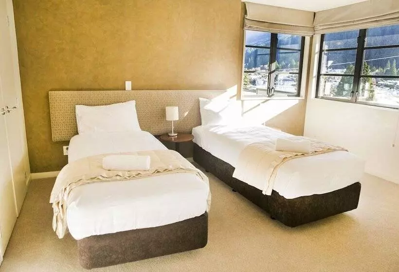 اتاق پنت هاوس, The Glebe Apartments