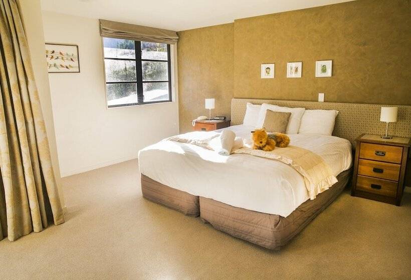 اتاق پنت هاوس, The Glebe Apartments