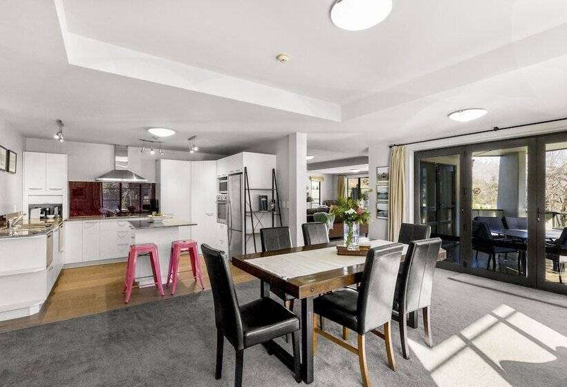 آپارتمان 3 خوابه, The Glebe Apartments