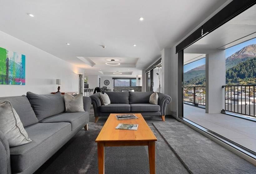 Апартаменты Пентхаус 1 Спальня, The Glebe Apartments