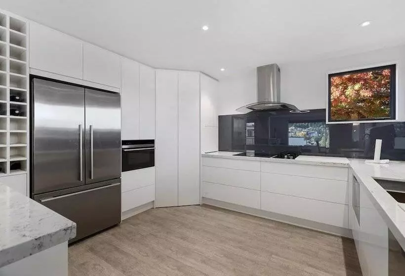 1 Bedroom Penthouse Apartment, The Glebe Apartments