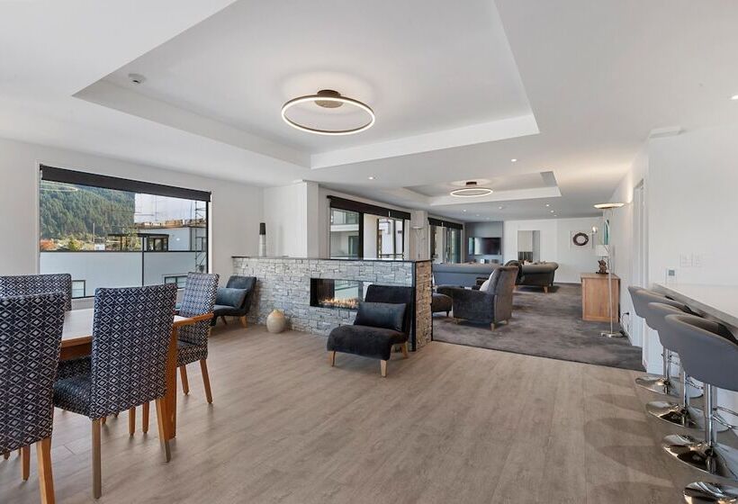 1 Bedroom Penthouse Apartment, The Glebe Apartments