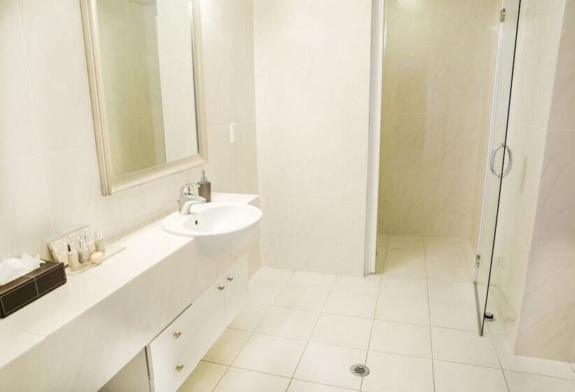 اتاق پنت هاوس, The Glebe Apartments