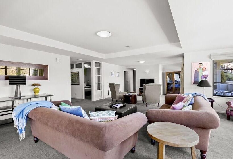 آپارتمان 3 خوابه, The Glebe Apartments